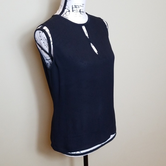 Gianni Versace black silk top with 2 eyelets - Picture 5 of 7